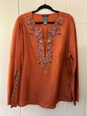 Beliza Embroidered Boho 100% Silk Tunic with Split Bell Sleeve Detail Size 14